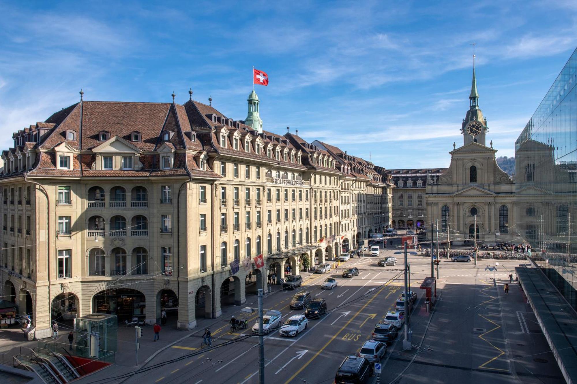 Hotel Schweizerhof Bern & Spa Exterior foto The central square in Bern